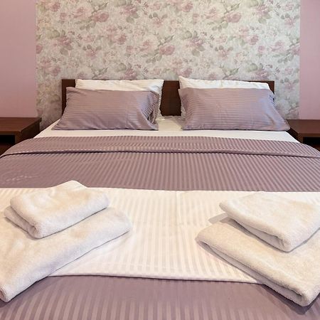 Grand Apartments On Rynok Square Львів Екстер'єр фото