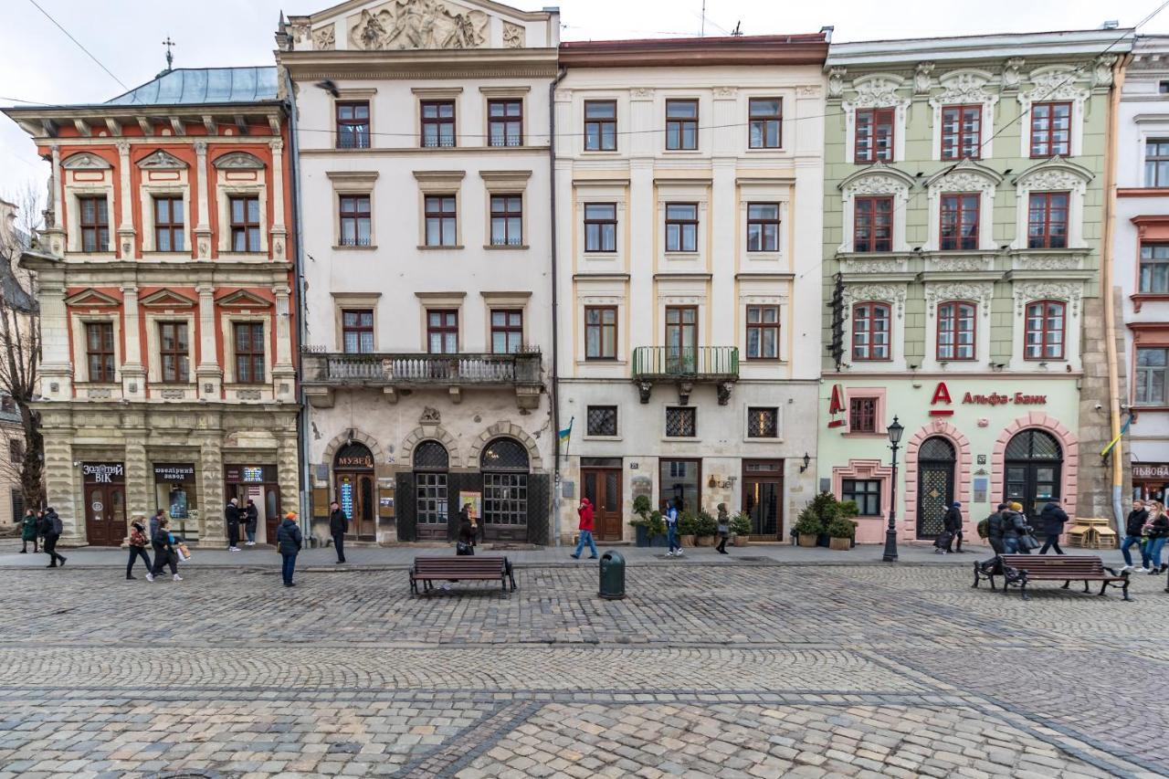Grand Apartments On Rynok Square Львів Екстер'єр фото